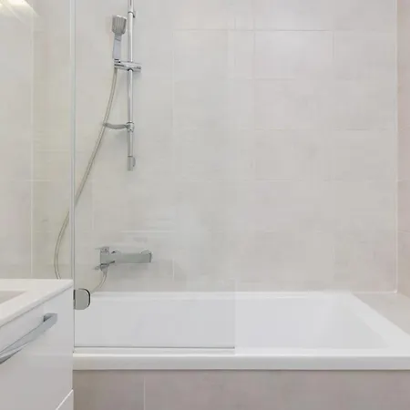 1 Bedroom With Terrace - Wawrzynca 21 * Krasków